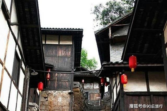 中医经络拍打拉筋疗法,拍拍打打好排石,拍打臀部疗法,推拿按摩